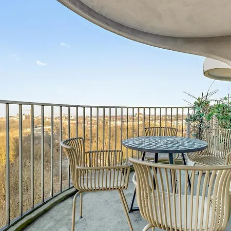 Bright - Fresh Central Studio & Skyline View Of אוגסבורג